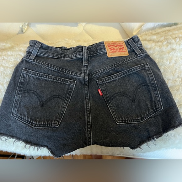 Levi denim shorts - Picture 2 of 2